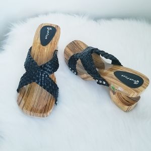 NEW BeatFeet Wooden Painted Boho Sandals